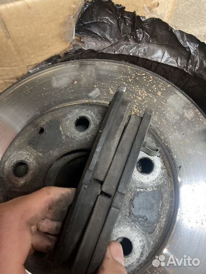 Комплект передних тормозов Mazda 3 bm 1.6