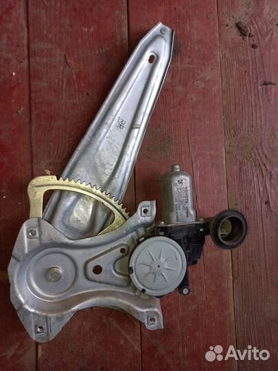 Стеклоподъемники двери на Тойота королла 150 кузов