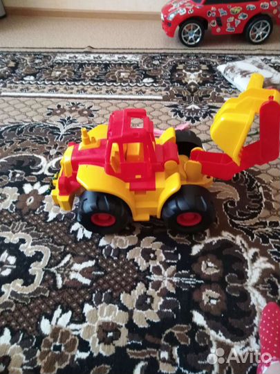 Экскаватор игрушка