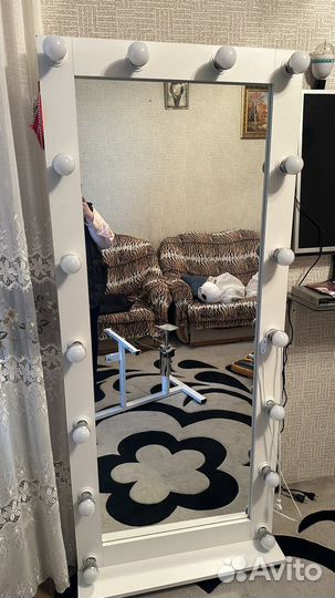 Гримерное зеркало