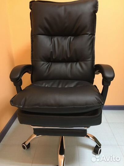 Компьютерное кресло офисное с функцией массажа