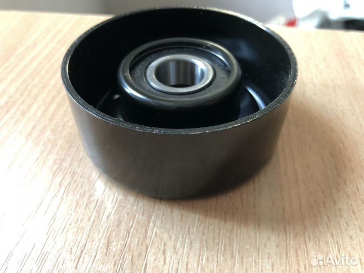 Натяжной ролик металл 76x17x31