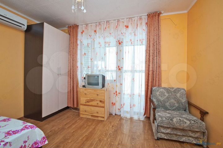 Комната 12 м² в 1-к., 1/2 эт.