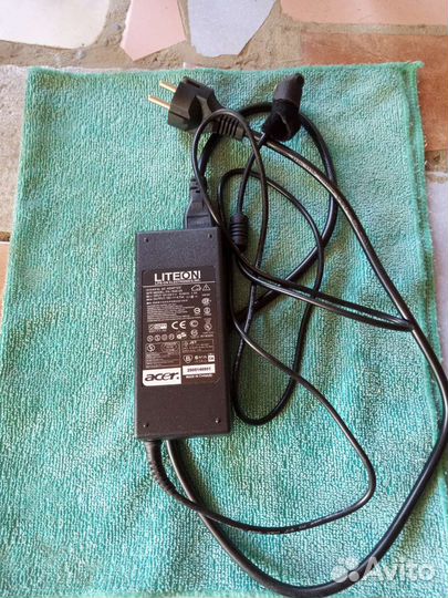 Зарядка для ноутбука