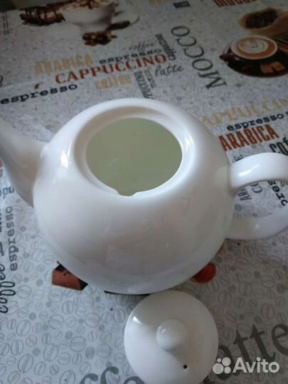 Заварочный чайник,фарфор