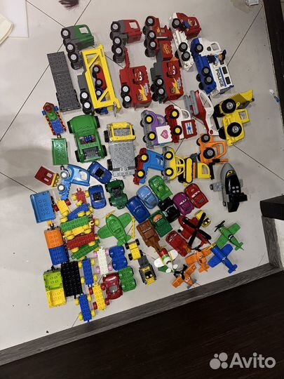 Машинки лего дупло оригинал очень много