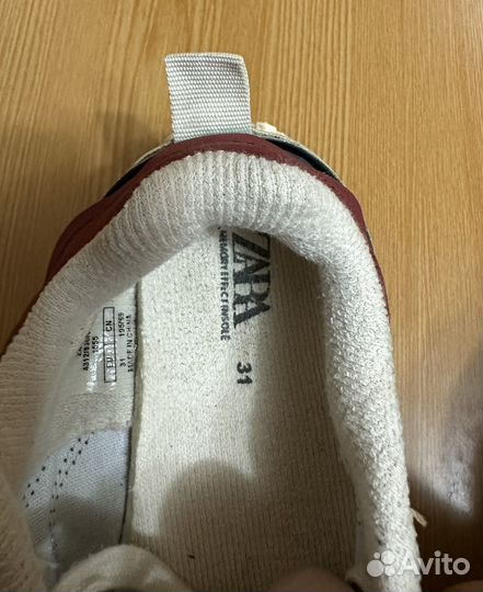 Кроссовки для девочки