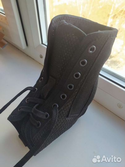 Бандаж на голеностопный сустав