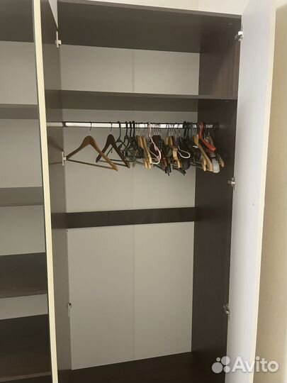 Продается спальный гарнитур