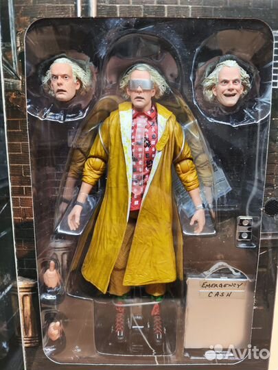 Фигурка Doc brown Back to the future 2