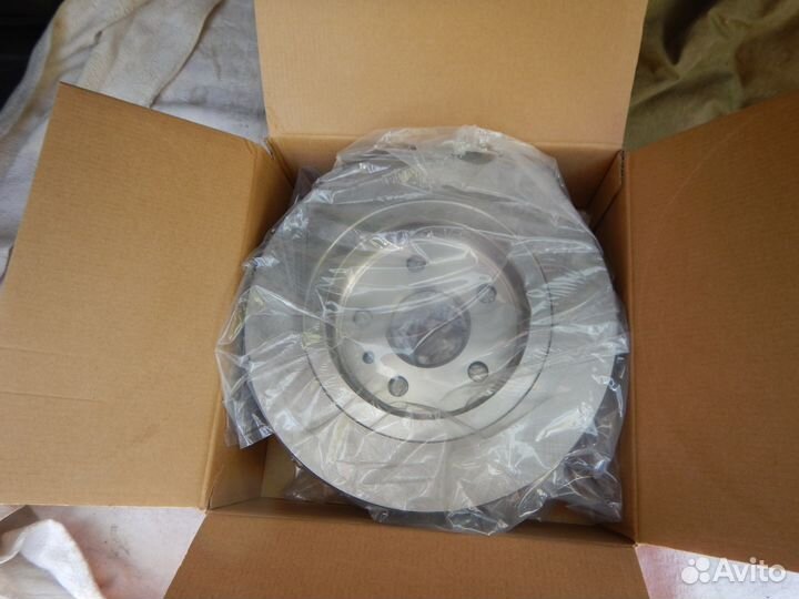 Тормозной диск задний Opel Astra / Chevrolet Cruze