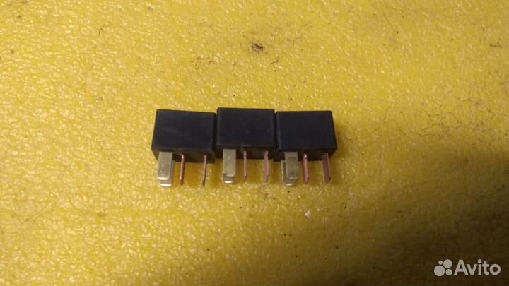 Реле Mitsubishi Pajero/Montero 4