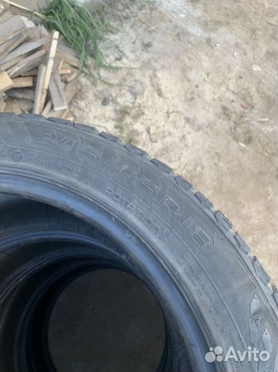 Nokian Tyres Hakkapeliitta 9 245/45 R18