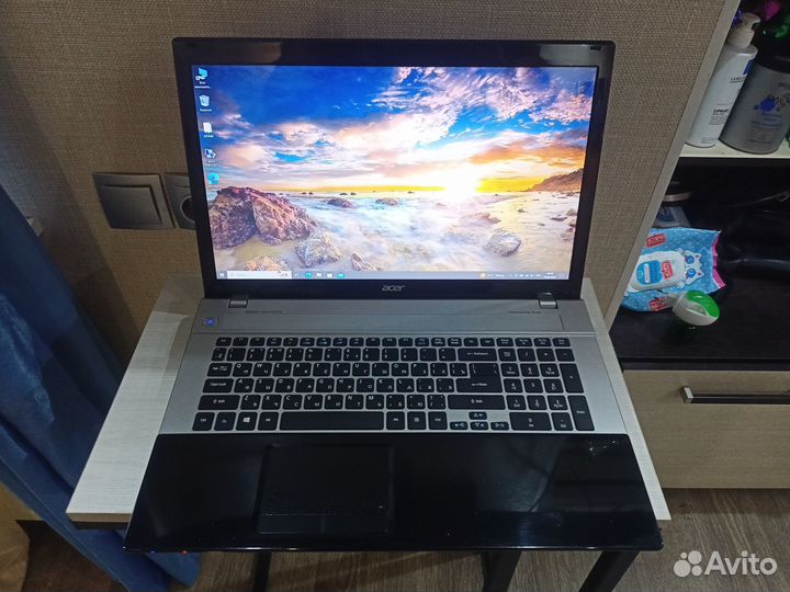 Acer 17.3/Intel i7/8gb