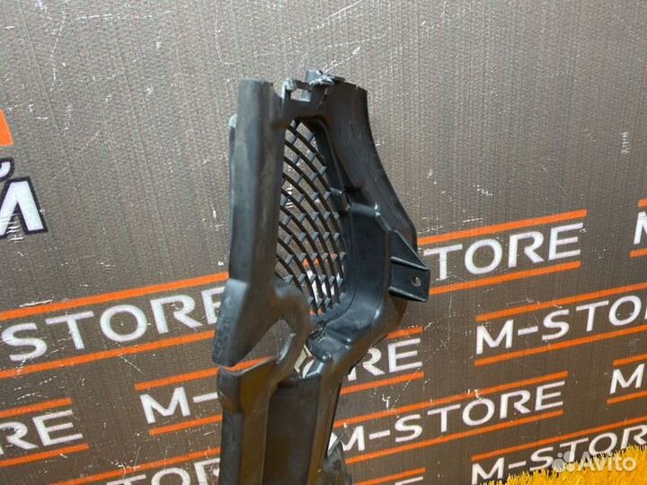 Диффузор радиатора Bmw 5-Series E60 M54B30 (306S3)