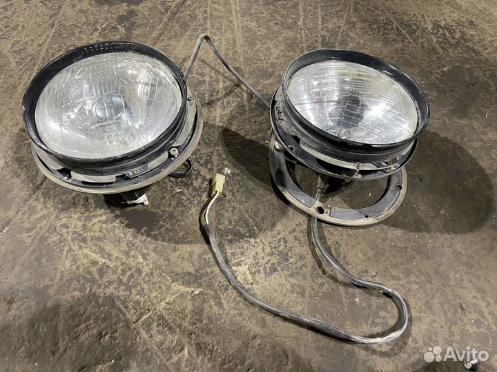 Фары на УАЗ hunter