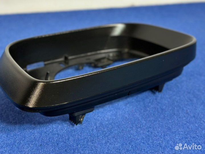 Рамка корпуса зеркала левая Volvo Xc60 2011