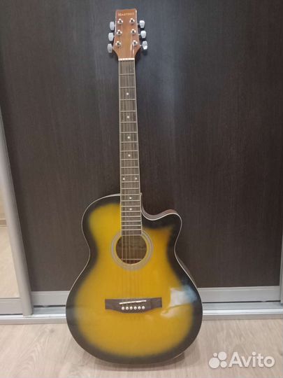 Акустическая гитара