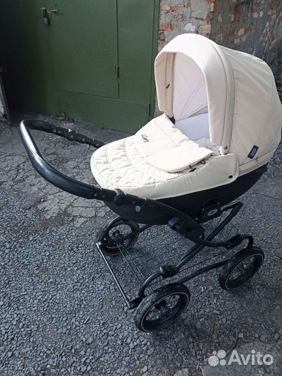 Продаю детскую коляску