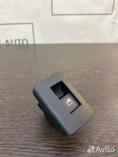 Кнопка стеклоподъемника Bmw X5 E53 3.0 M54 2002