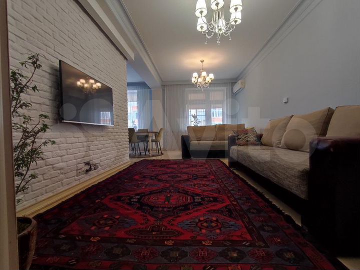 3-к. квартира, 92 м², 3/10 эт.