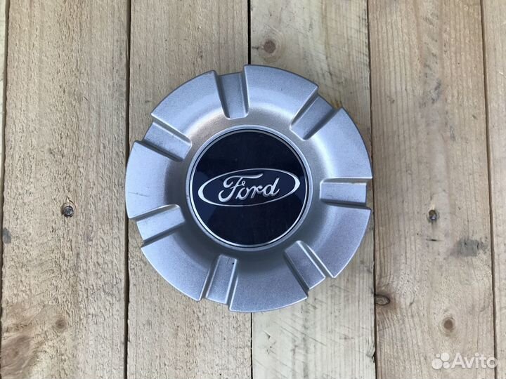 Колпак литого диска Ford 3M511130EA