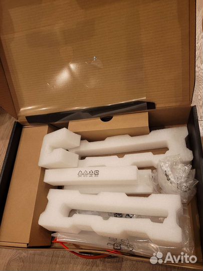 Коробка от ноутбука MSI