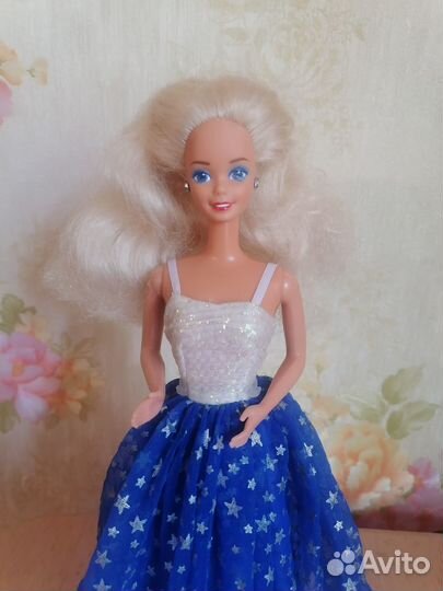 Барби Юнисев 1989 г. (Unicef Barbie 1989 г.)