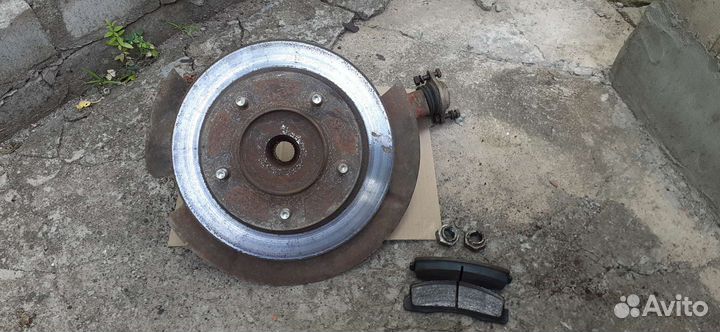 Ступичный узел в сборе с тормозным диском
