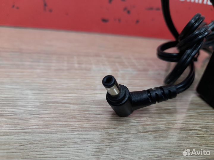 Блок питания 12V 2.5A