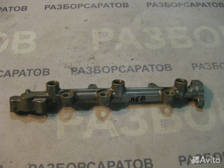 Рейка топливная (рампа) левая Mitsubishi Pajero 3