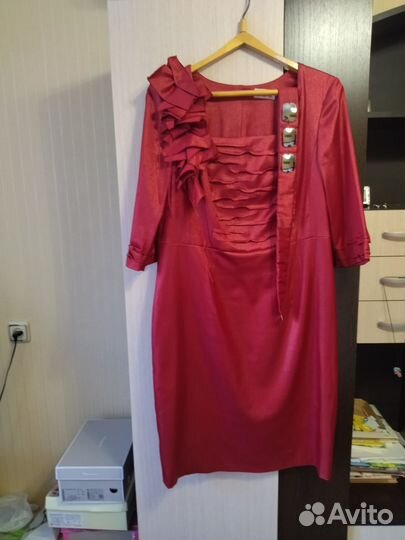 Платья,костюм,юбки,блузки 50 р-р