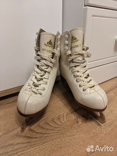 Коньки детские