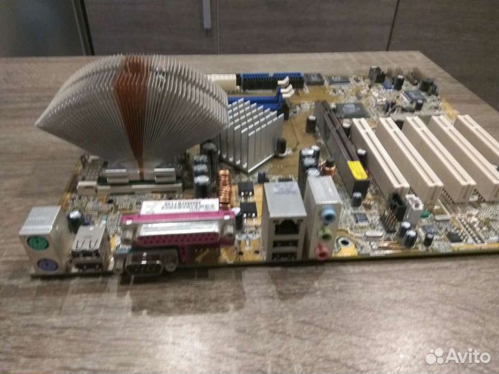 Материнская плата