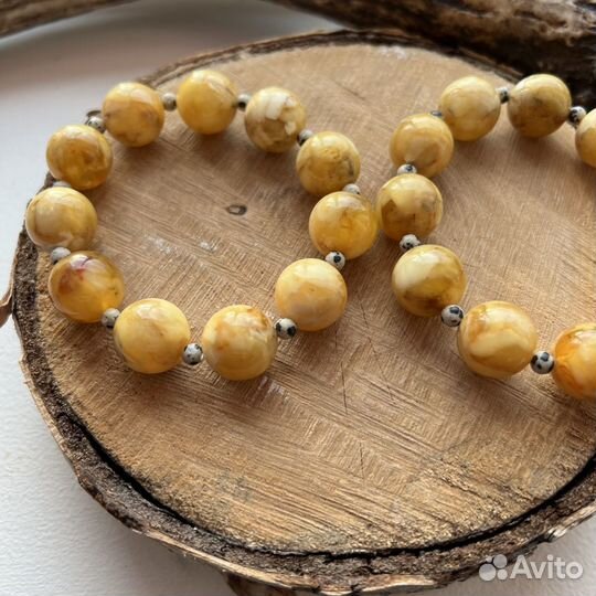 Браслет из янтаря