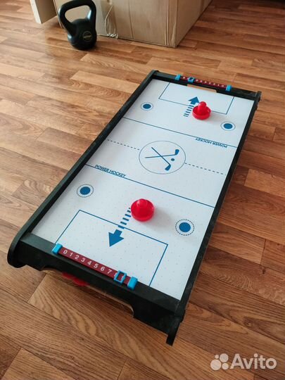 Настольный аэрохоккей