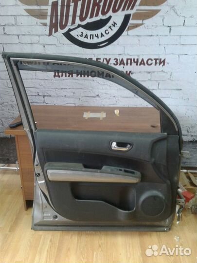 Дверь передняя левая Nissan X-Trail T31