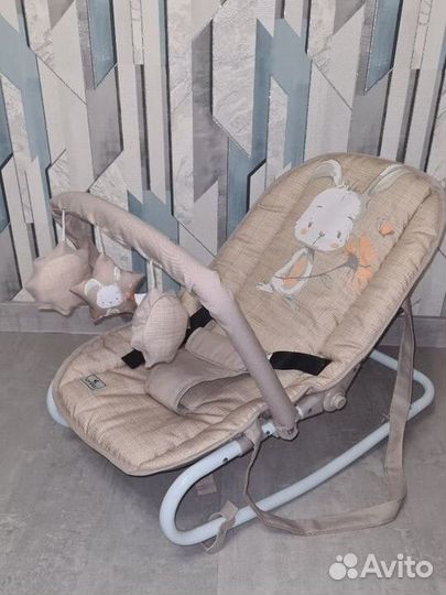 Шезлонг для новорожденных