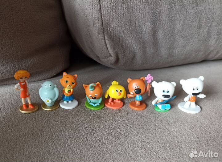 Игрушки из киндера и шаров chupa chups