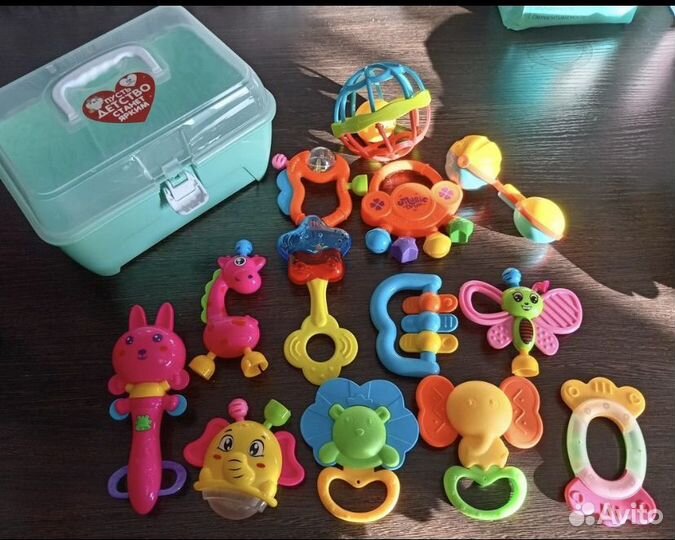 Набор погремушек для новорожденного