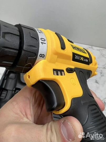 Аккумуляторный шуруповёрт dewalt 26v