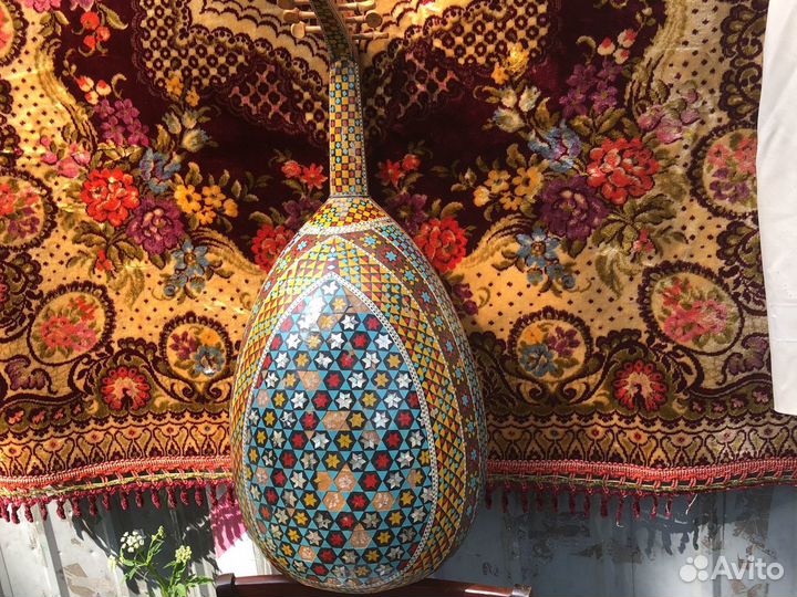 Музыкальный инструмент уд