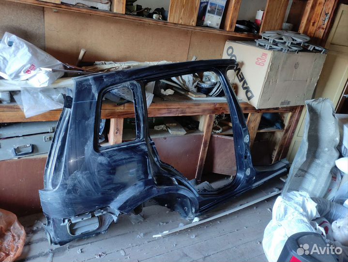 Заднее правое крыло со стойкой Ford Fusion