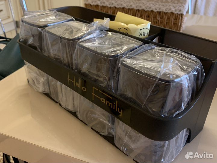 Держатель для зубных щеток со стаканчиками