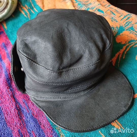 Мужская кожаная кепка