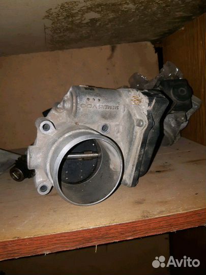 Дросельная заслонка Volkswagen Passat b6 bzb