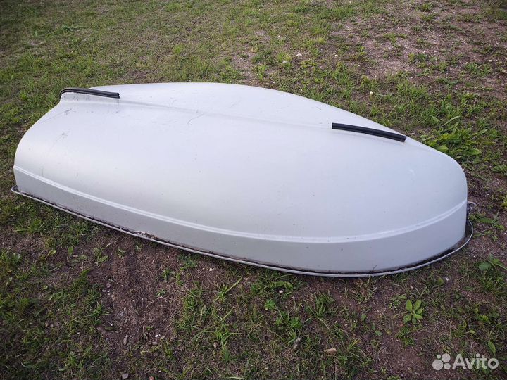 Лодка пластик