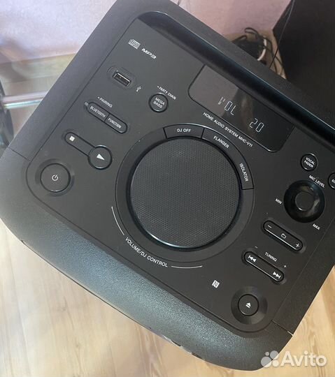 Подам колонку Sony MHC-V11