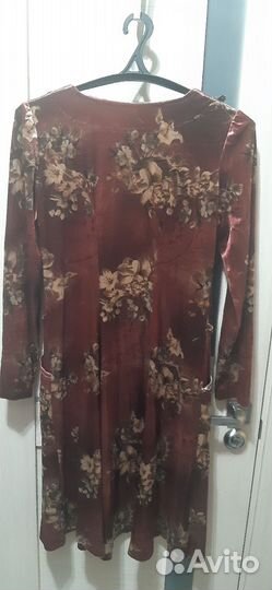 Платье женское 46 48