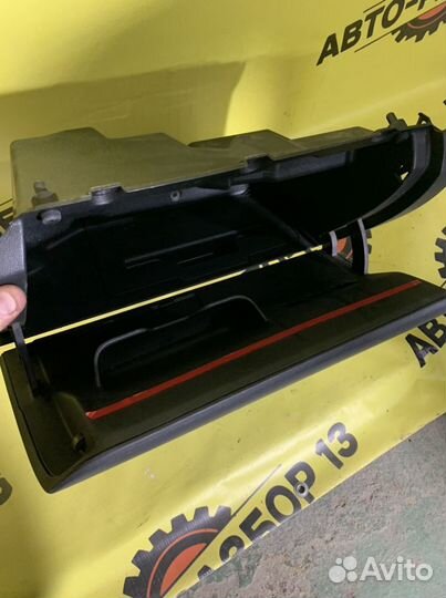 Бардачок VW polo 5